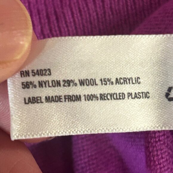 Gap Sweater Women Size Small Long Sleeve Wool Blend Magenta EUC - Picture 6 of 7